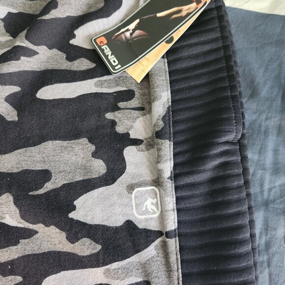 AND1 Jogging Pants Mens XL Black Camouflage Zippered Ankle Ribbed Side P… - Picture 7 of 13